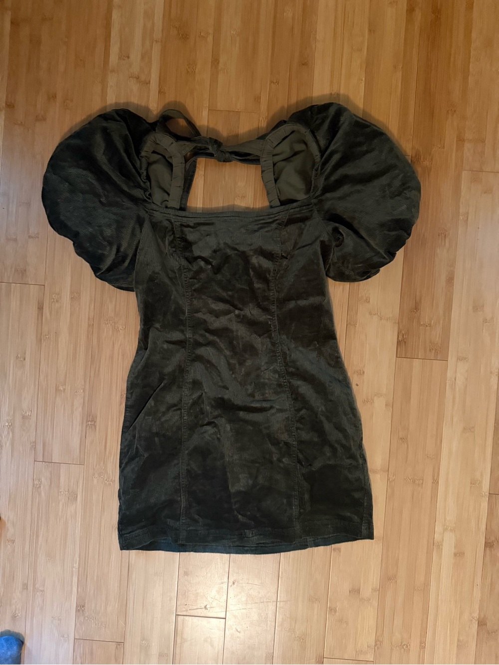 Anthropology (Pilcro) green Velvet Puff-Sleeve Mini Dress